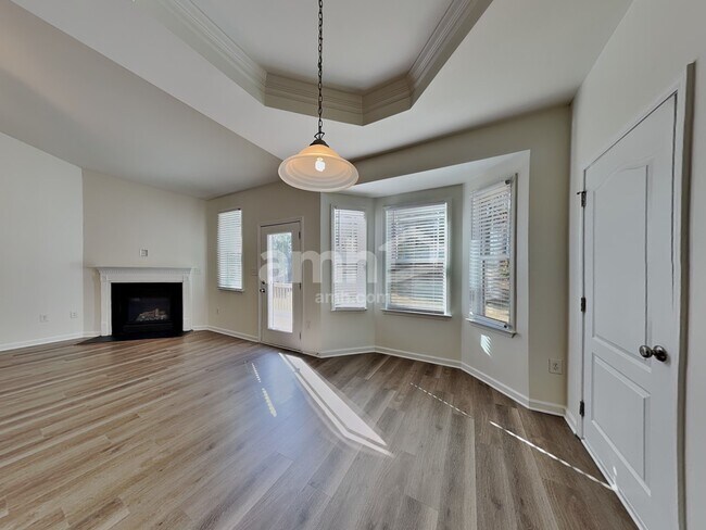 Building Photo - 192 Meadow Loop Dr