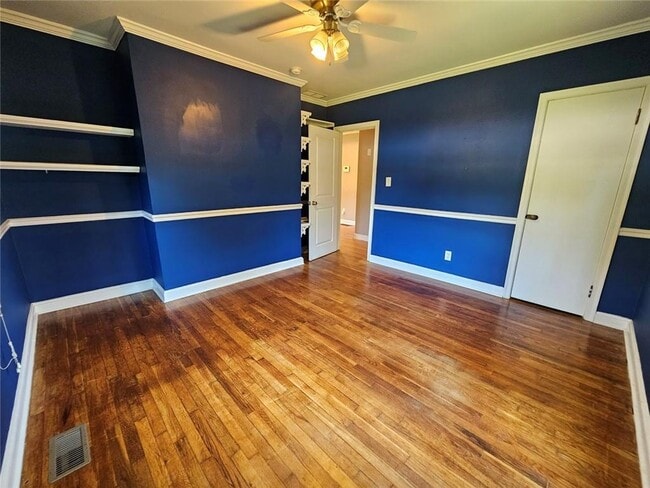 Building Photo - 3293 Covington Hwy