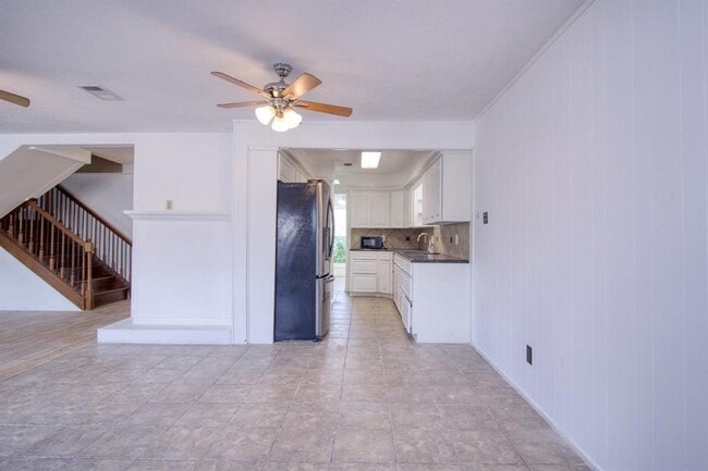 Building Photo - 11667 Sabo Rd