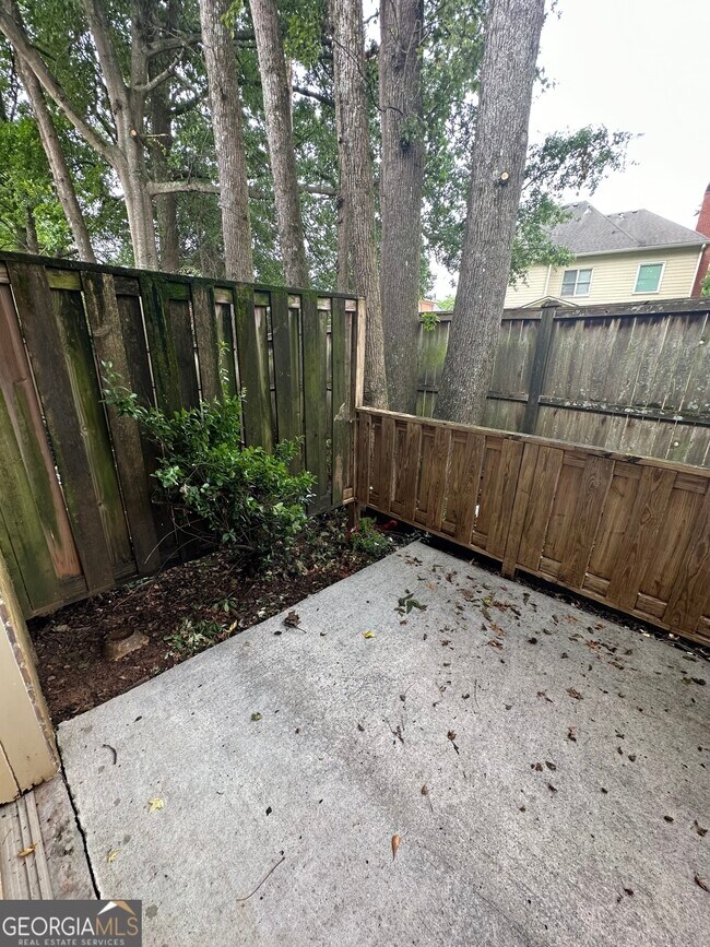 Building Photo - 35 Villa Ct SE