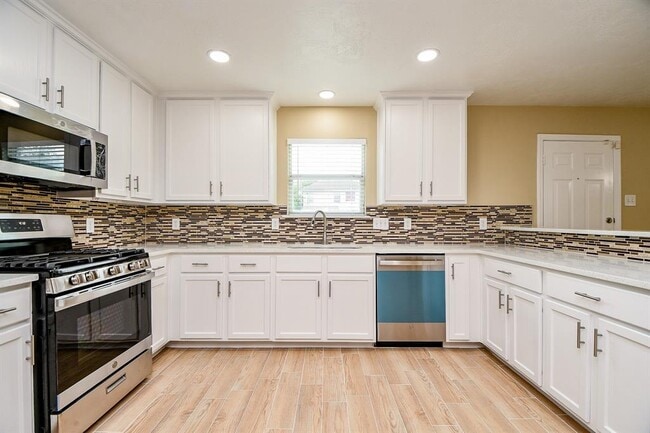 Building Photo - 20607 Rainport Cir