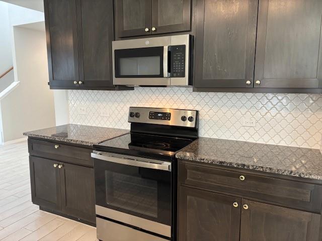 Building Photo - 404 Black Opal Dr