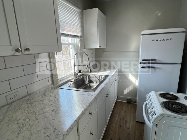 Building Photo - 517 Willow St