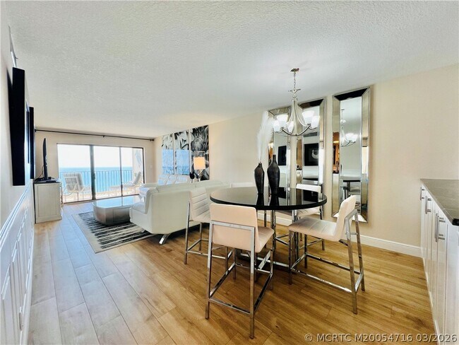 Building Photo - 10044 S Ocean Dr