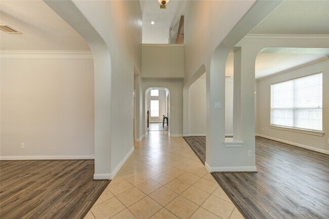 Building Photo - 5015 Shale Grove Ct