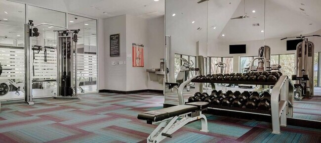 Building Photo - 12100 Metric Blvd