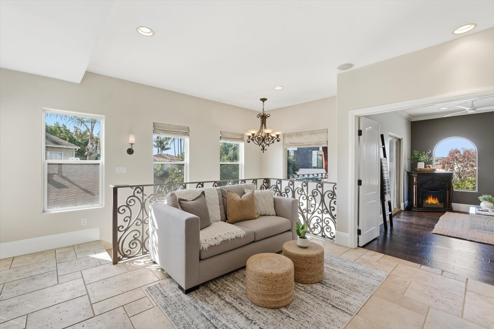 Building Photo - 5433 E The Toledo