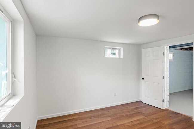 Building Photo - 5019 Leland Dr