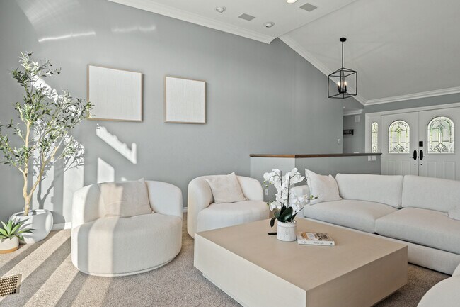 Building Photo - 11141 Limetree Dr