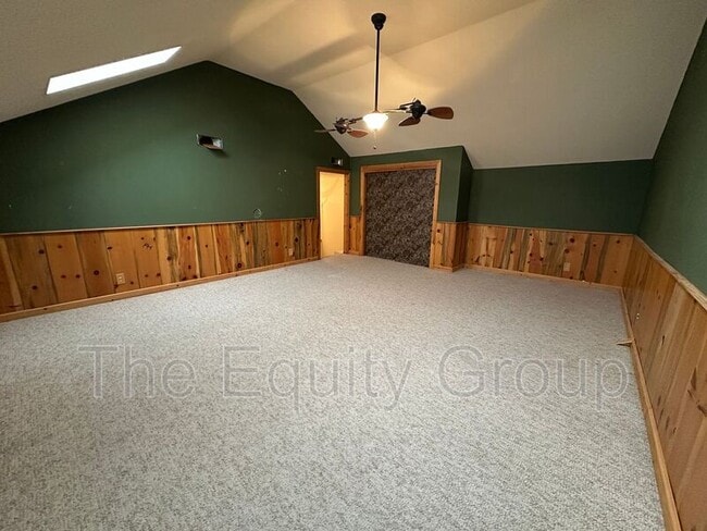 Building Photo - 1036 N Palm St