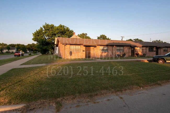 Building Photo - 2 Bedroom 1 Bath
