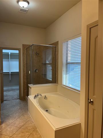 Building Photo - 817 La Cima