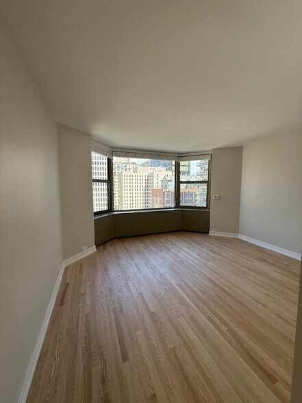 Building Photo - 535 N Michigan Ave