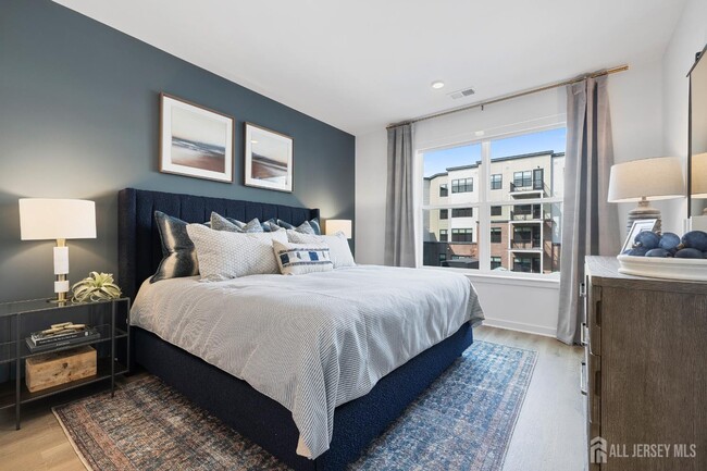 Building Photo - 2000 Schindler Dr