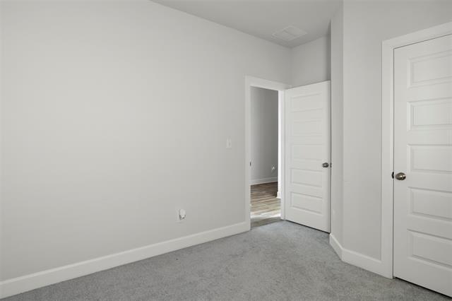 Building Photo - 2111 Clearwater Way