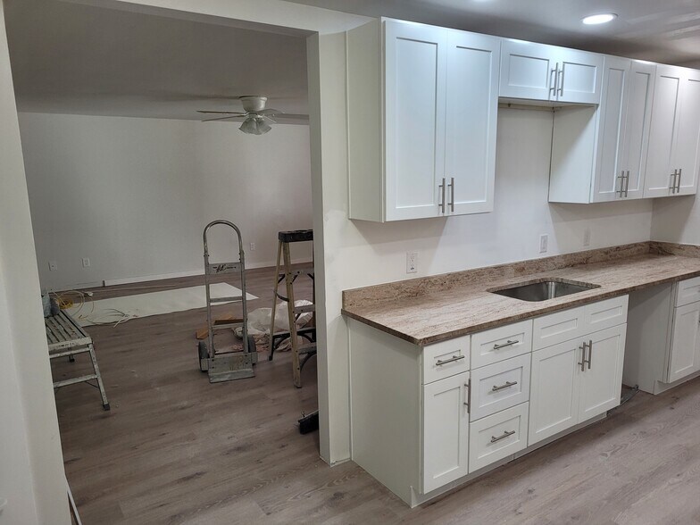 Building Photo - 21 Lemington Ct