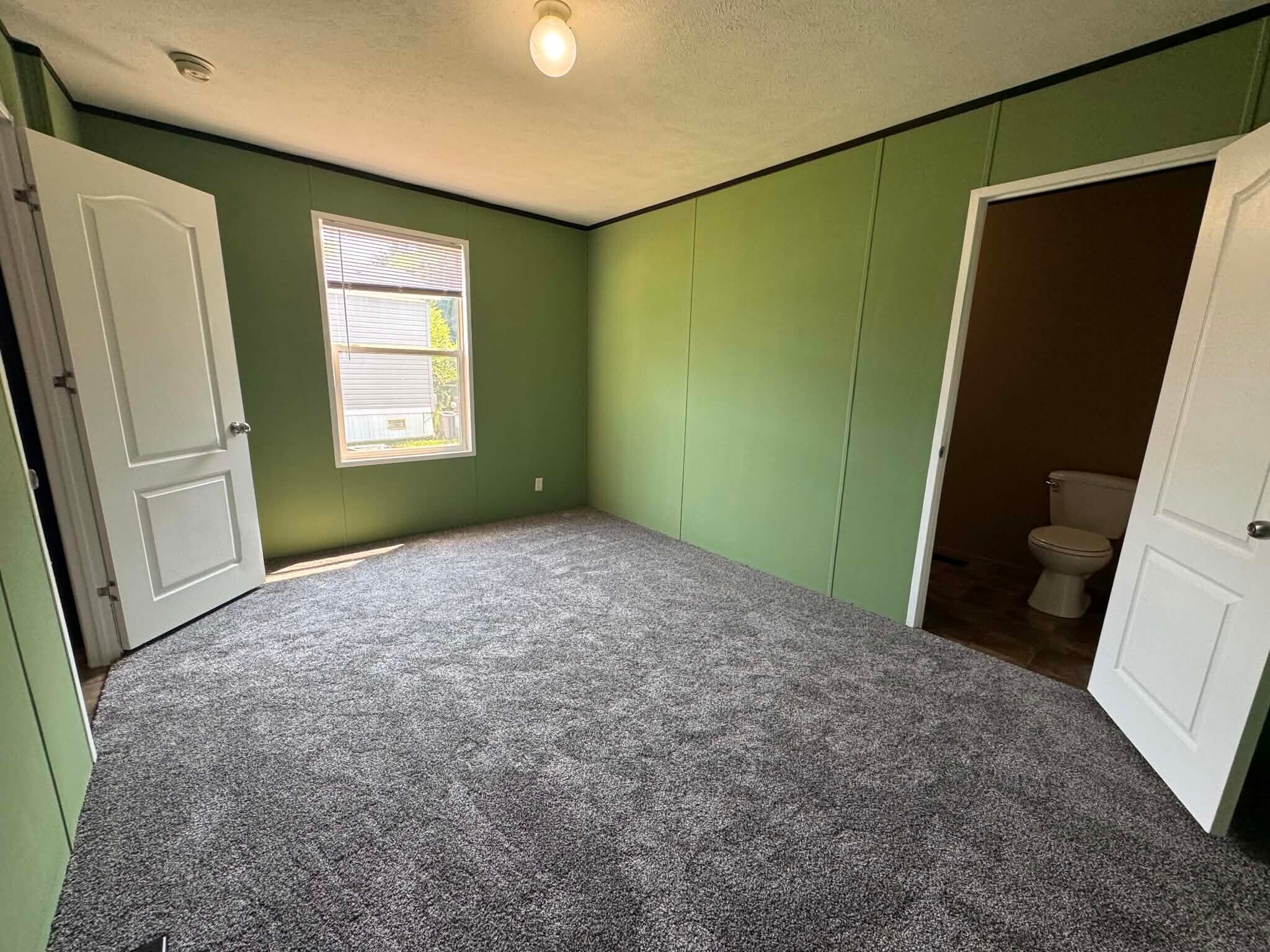 Building Photo - 48581 Pineview Dr