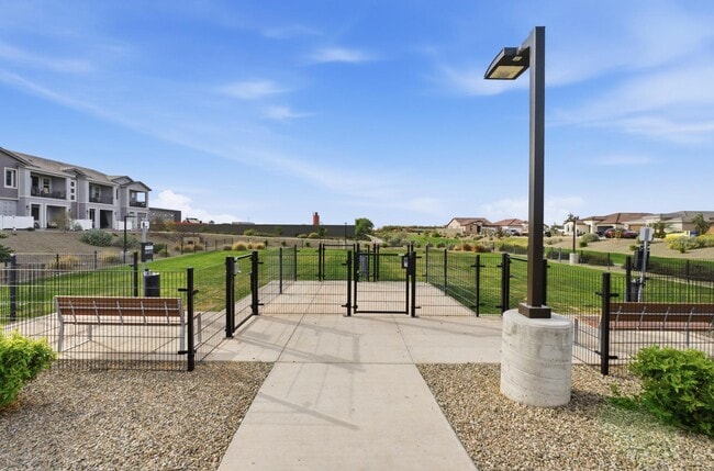 Building Photo - 3251 S Lotus