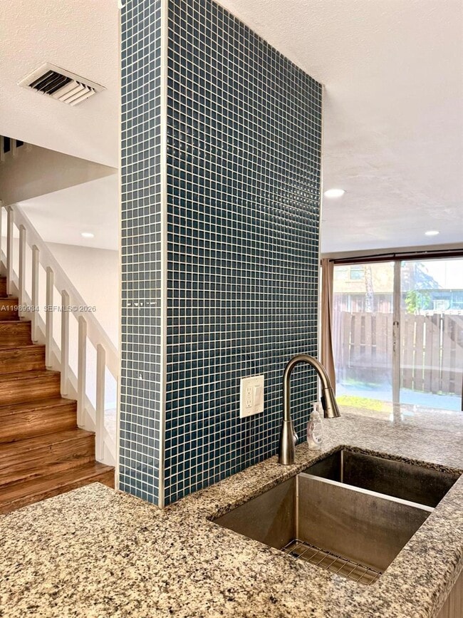 Building Photo - 833 NW 81st Terrace