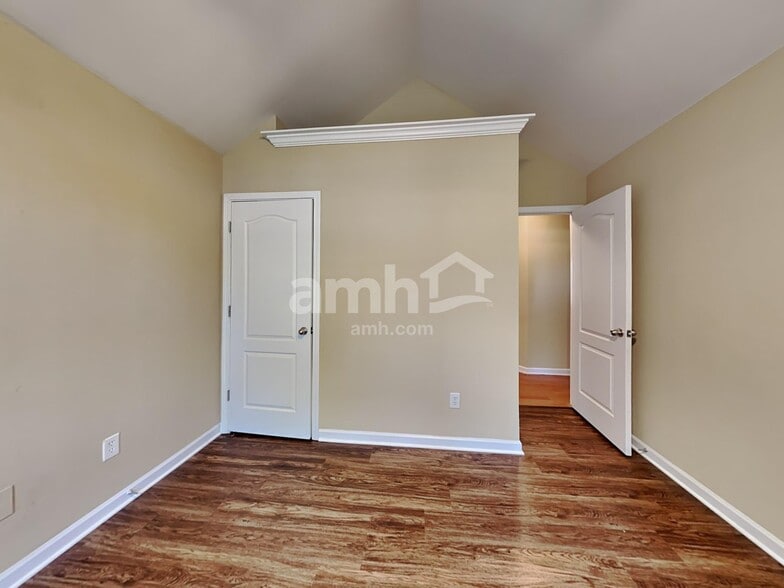 Building Photo - 859 Castlebottom Dr