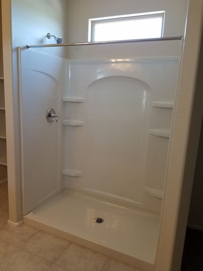 Building Photo - Four Bedroom home for rent in Magma Ranch for under $2000.00