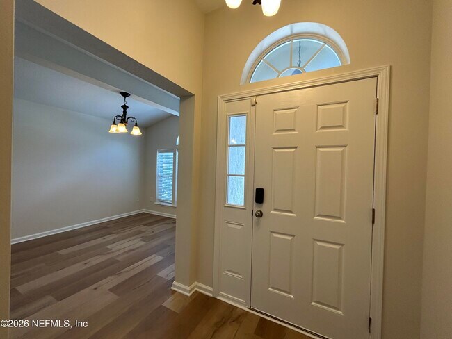 Building Photo - 13916 Fish Eagle Dr E