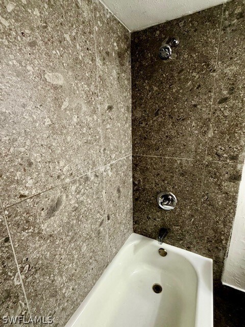 Building Photo - 169 Santa Clara Dr