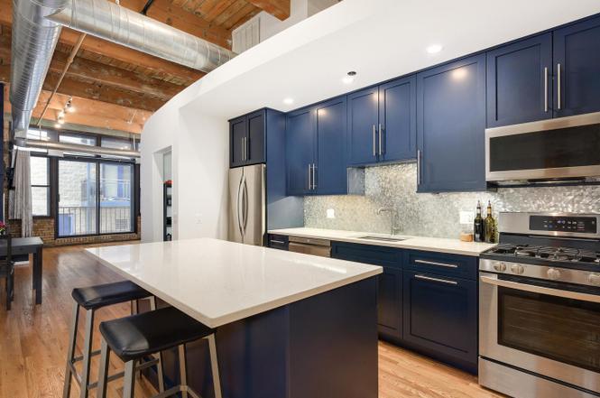 Building Photo - 2300 W Wabansia Ave