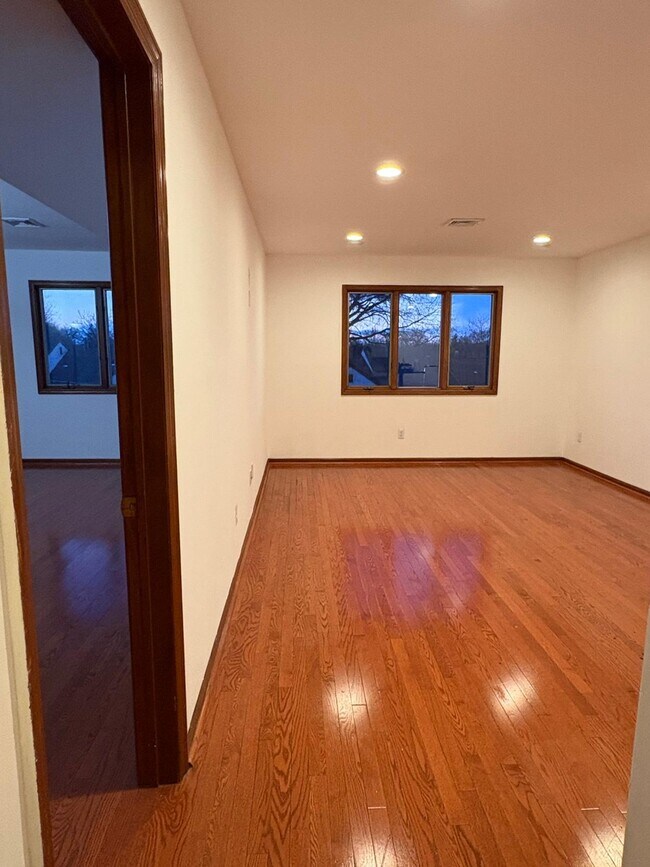 Building Photo - 1250 N Broad St