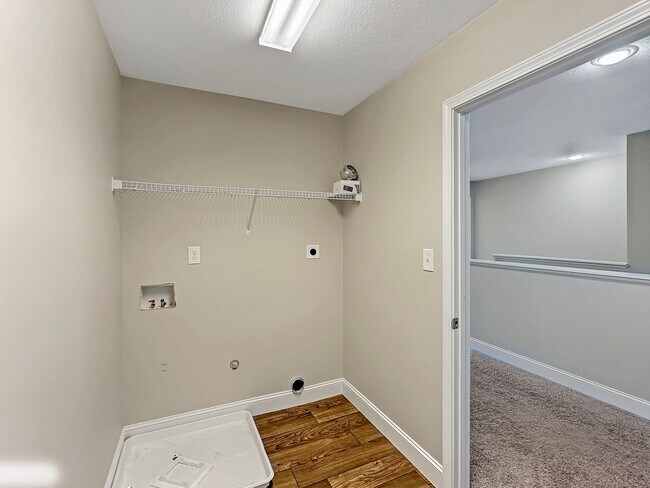 Building Photo - Perfect Location! Beautiful 3 bedroom home for rent!