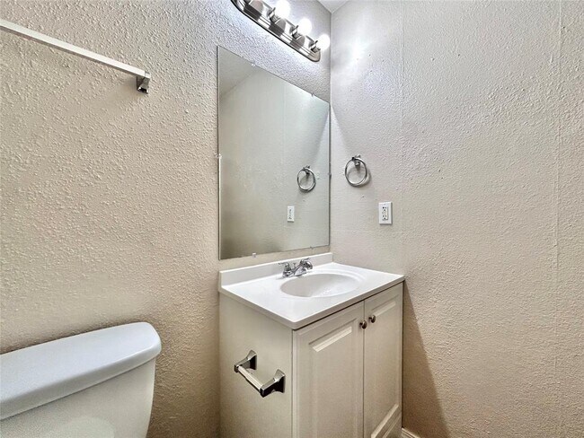 Building Photo - 7111 US-290