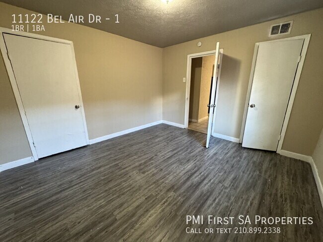 Building Photo - 11122 Belair Dr