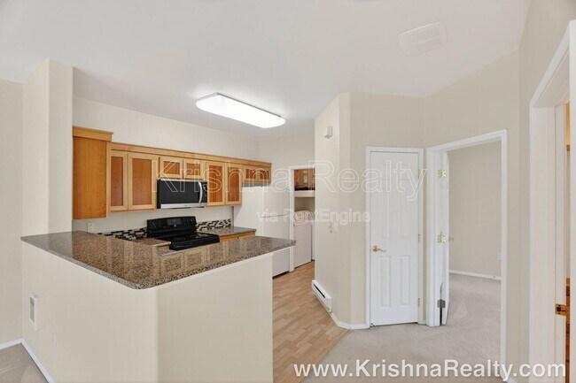 Building Photo - 1175 NE 64th Ln