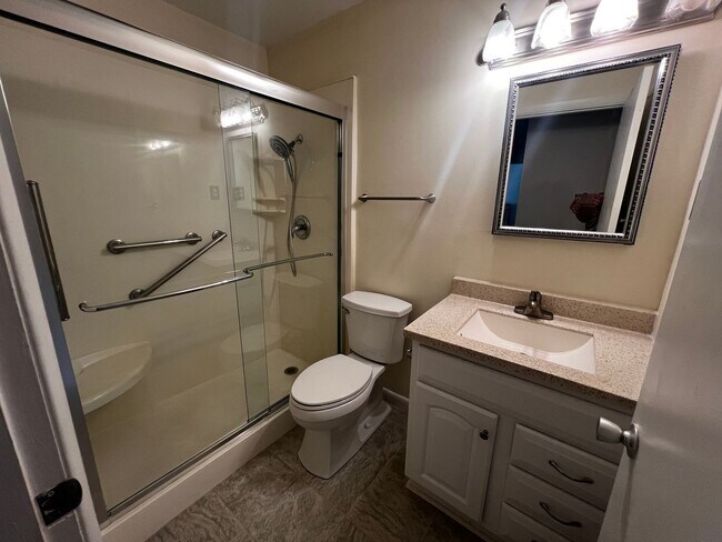 Building Photo - Home for Rent in the Avenues of Myrtle Beach