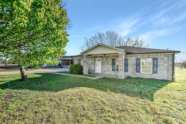 Building Photo - 2620 Ford Rd