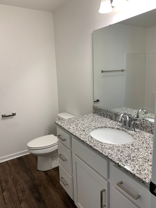 Building Photo - COMING SOON: Newer build in Duenweg!!   3bd/2ba with one car garage. Large primary bedroom with t...