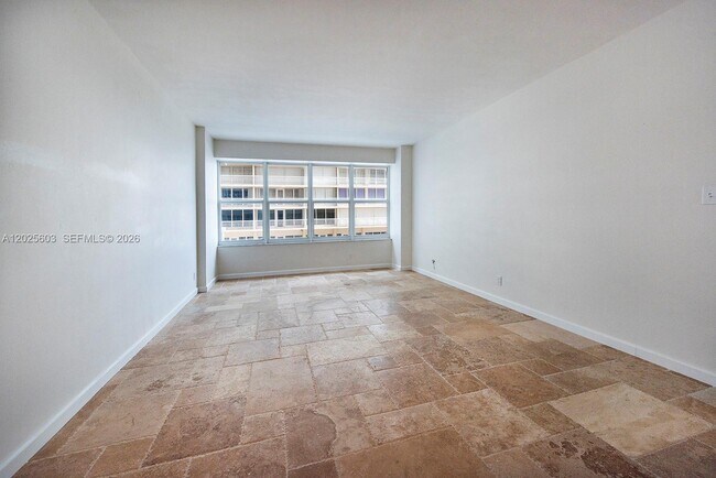 Building Photo - 4010 Galt Ocean Dr