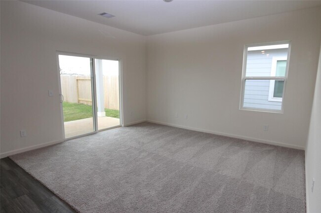 Building Photo - 3977 Fringe Tree Ln