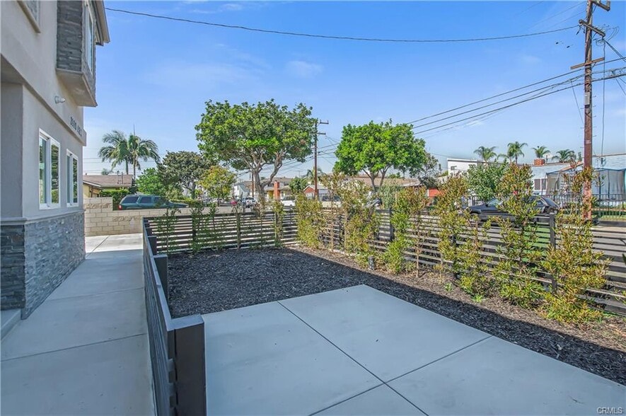 Building Photo - 3920 W 108th St