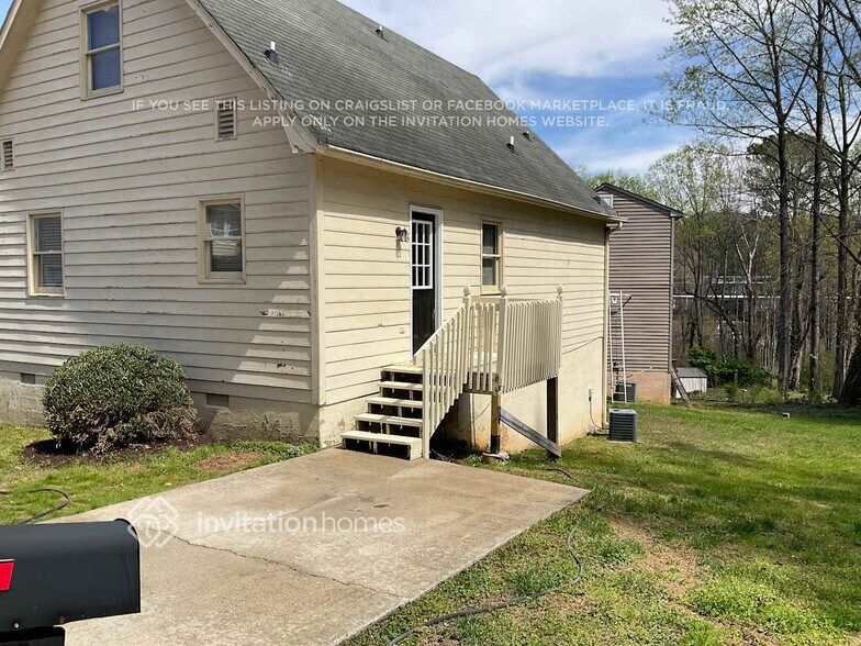 Building Photo - 1624 Cranberry Hill Ln