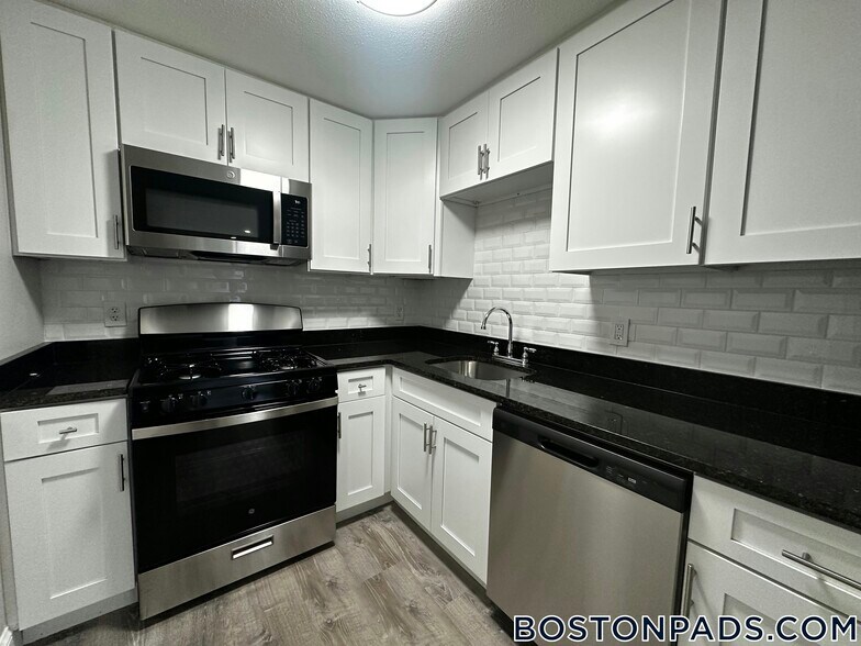 Primary Photo - 25 Kenmar Dr