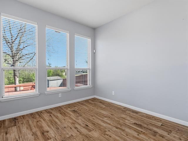 Building Photo - 4114 Lee Hutson Dr