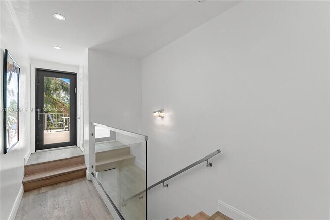 Building Photo - 1433 NW 8th St