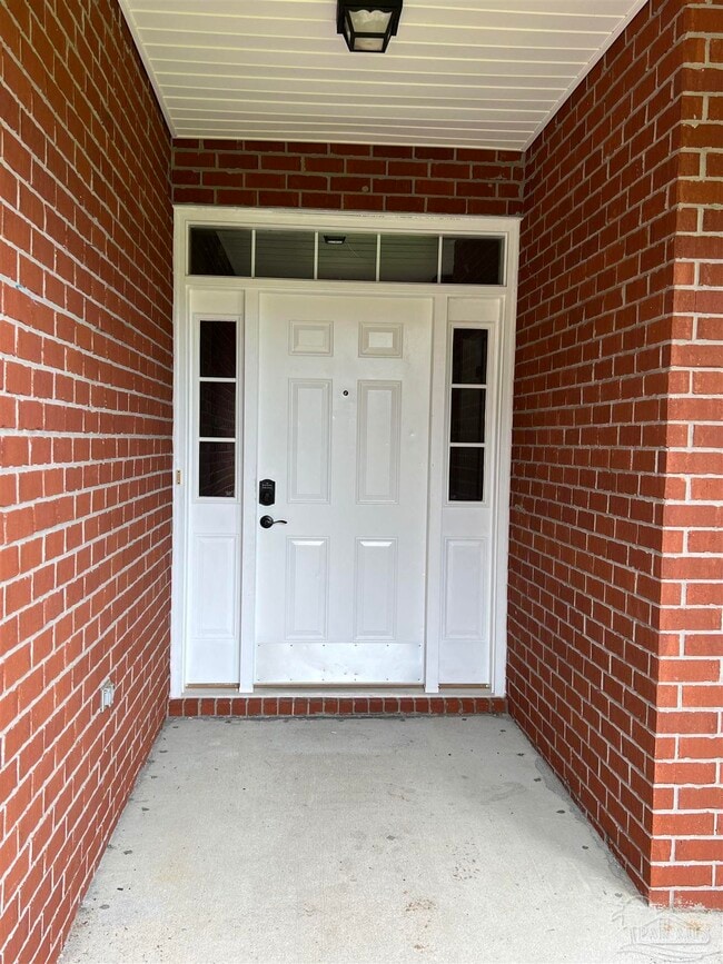 Building Photo - 10440 Millbrook Dr