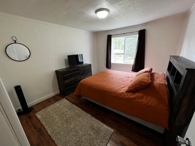 Building Photo - 9197 Cty J-Unit A