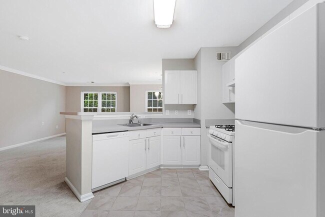 Building Photo - 12747 Fair Briar Ln