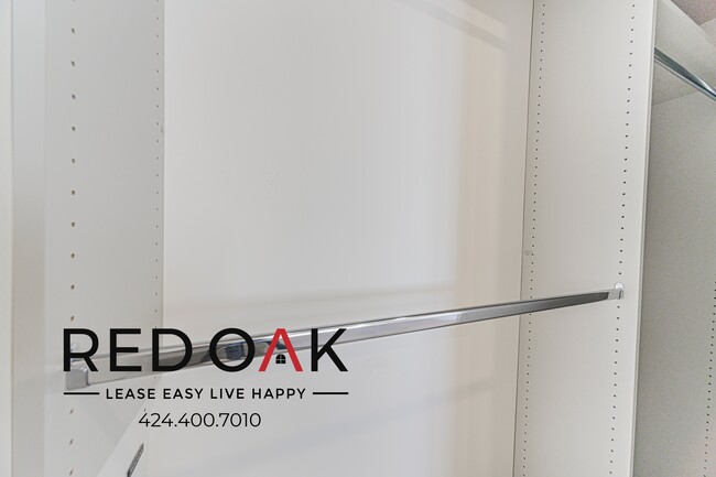 Building Photo - 5320 Cartwright Ave