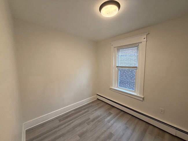 Building Photo - 130 Harvey Ave