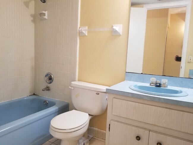 Building Photo - CANAL FRONTAGE / FISH FROM YOUR DOCK