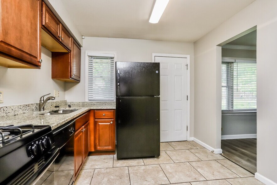 Building Photo - 9609 Griffin Dr